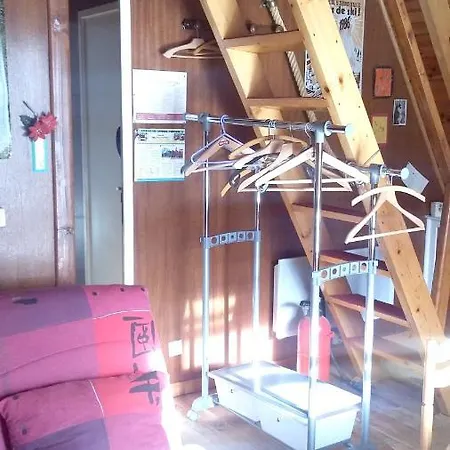 Chalet D'une Avec Jardin A *